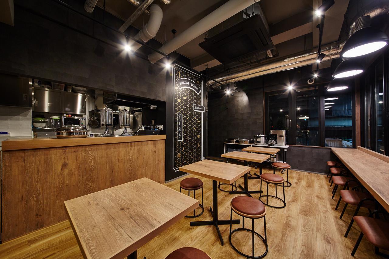 Amanek Asakusa Ekimae 3*
