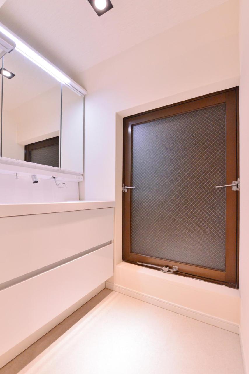 Real Life Kudanshita Apartment *