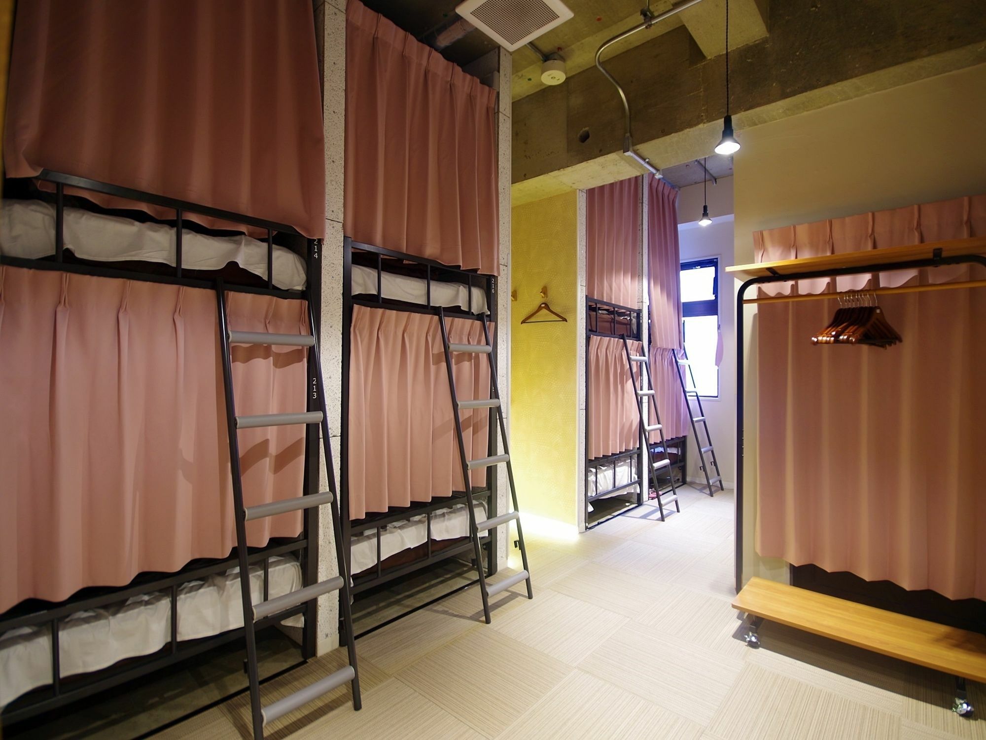 Oak Fuji Hostel
