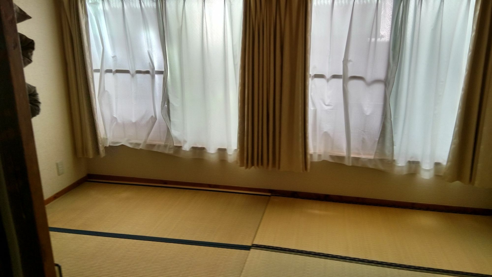 Nakadaya Ryokan 2*