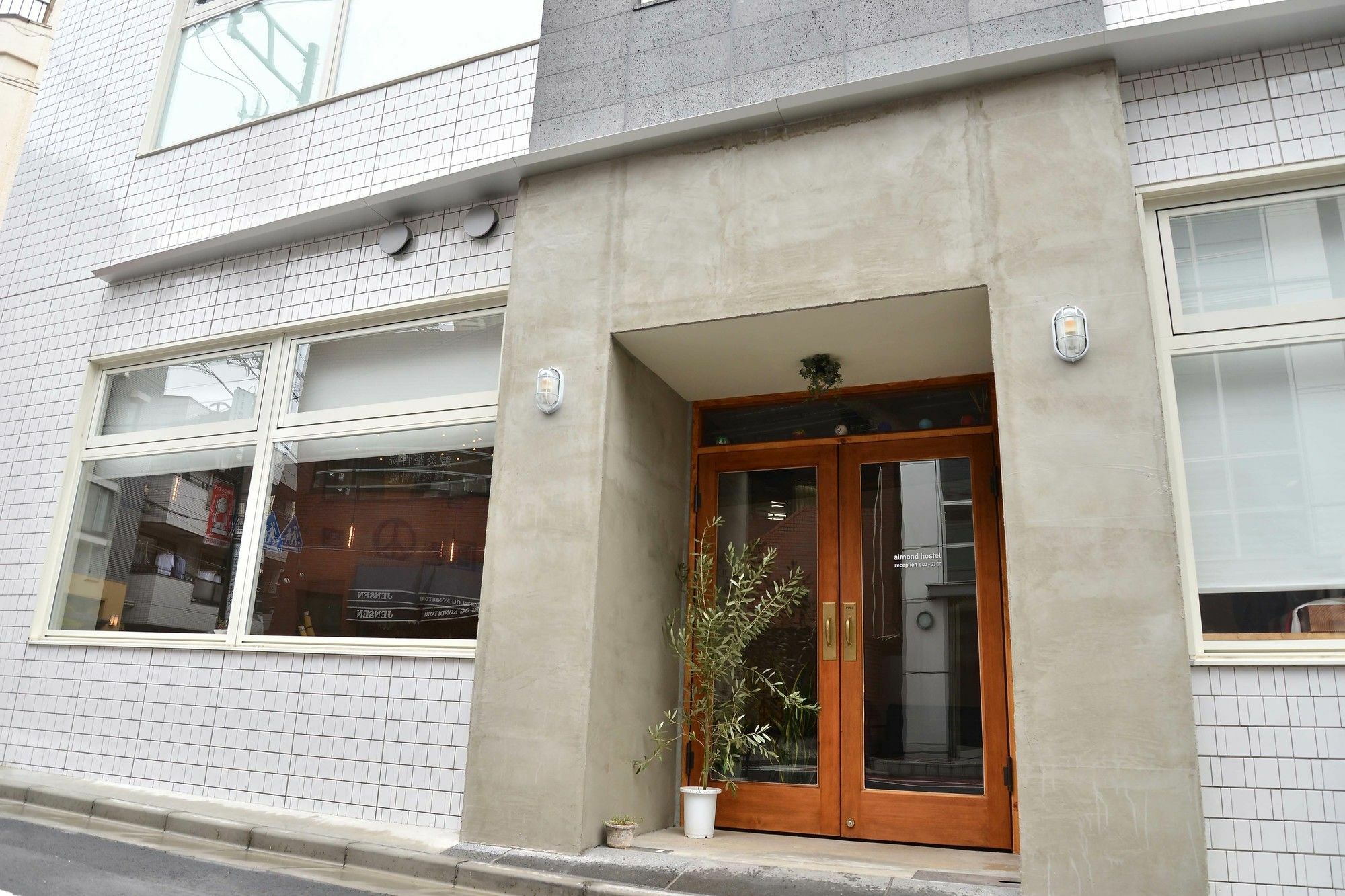 Almond & Cafe Shibuya