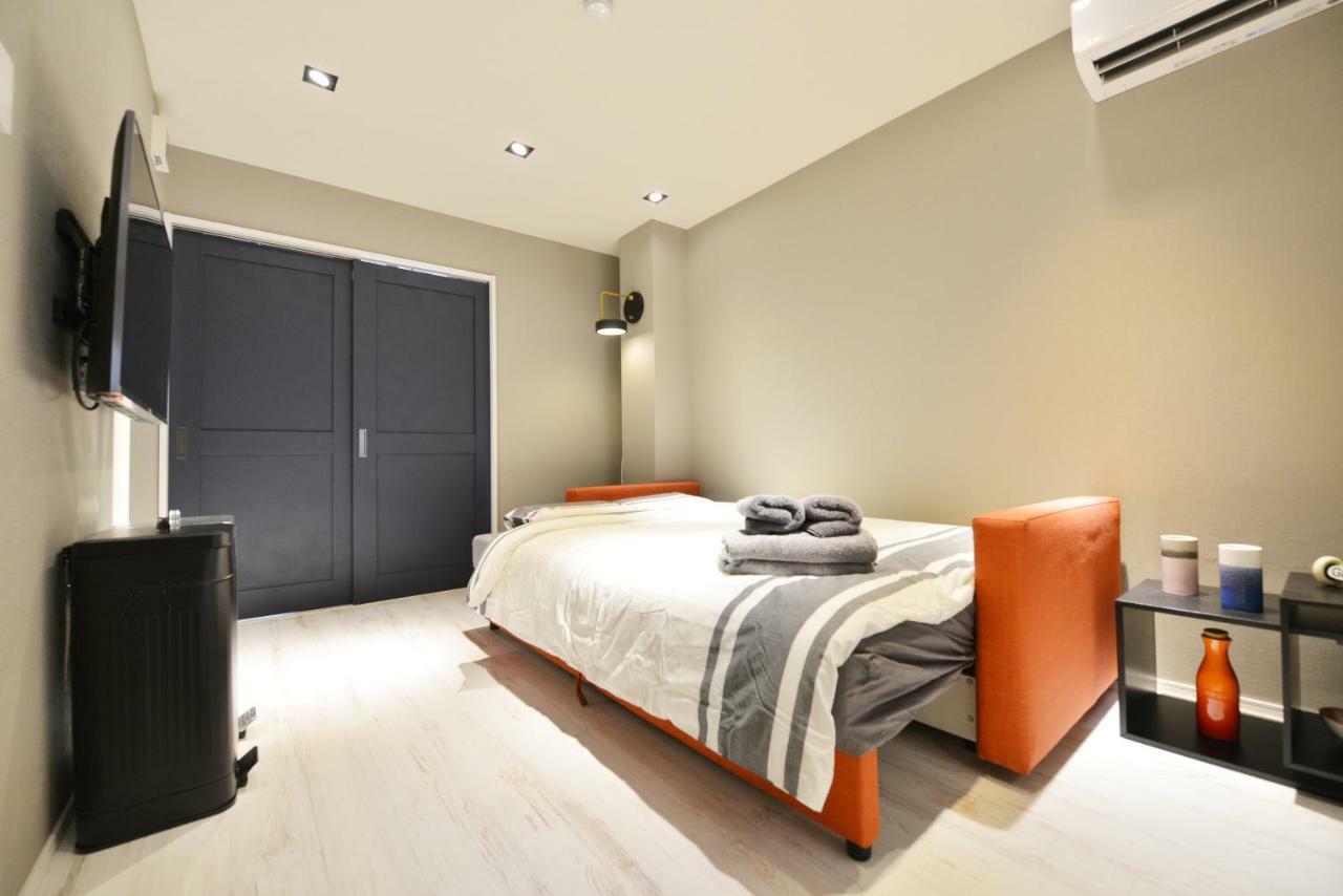 Real Life Meguro River Apartment *