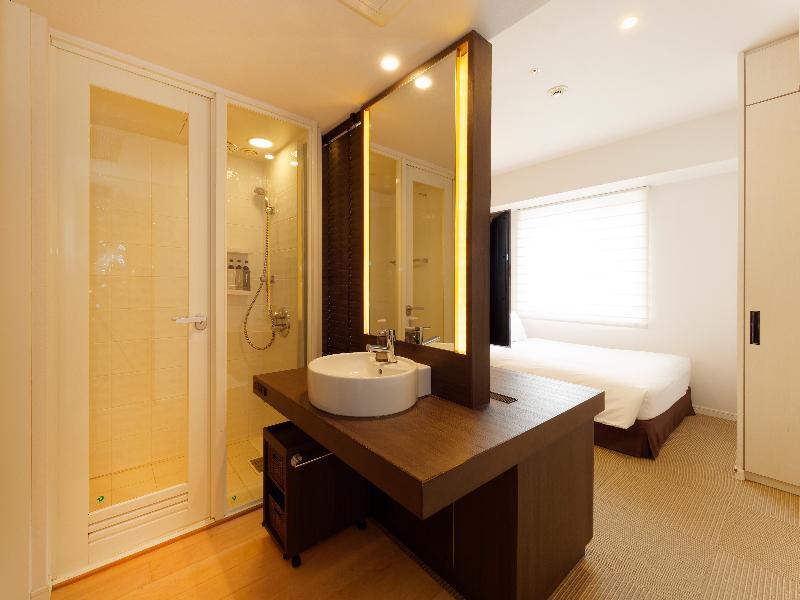 Keihan Yotsuya Hotel 3*