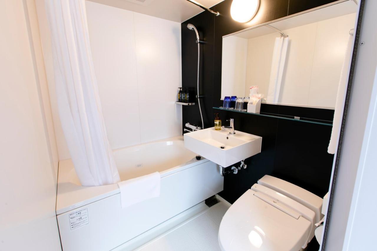 Wing International Shimbashi Onarimon Hotel 3*