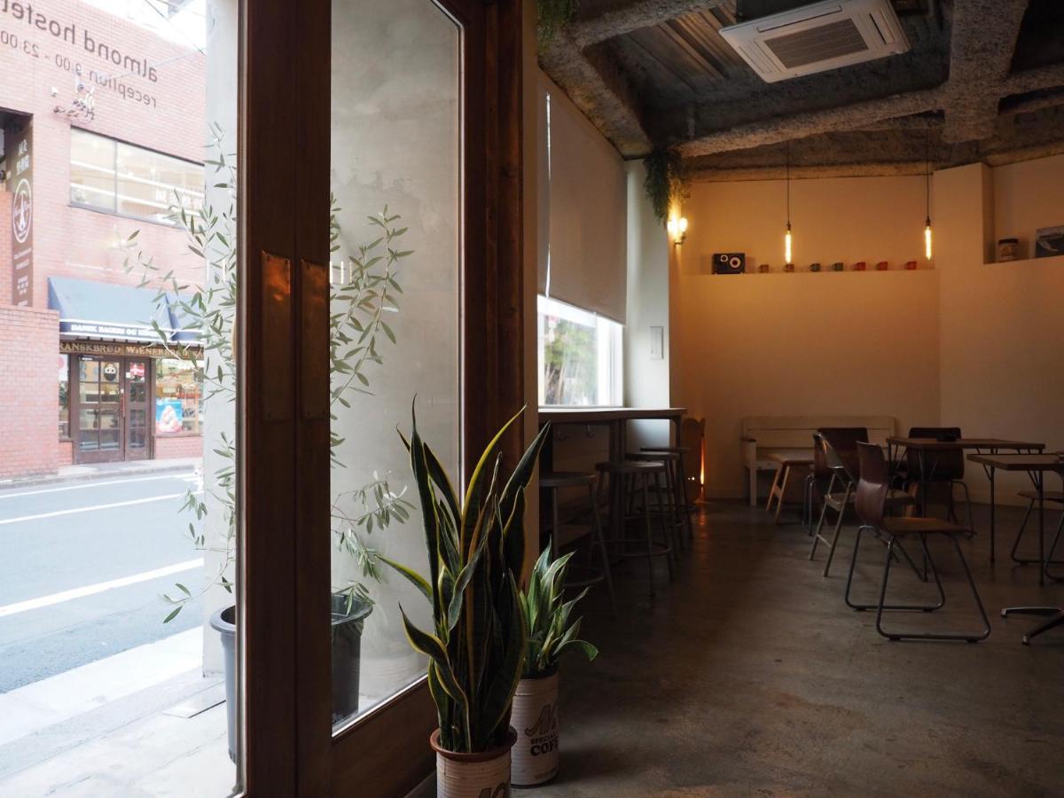 Hostel Almond & Cafe Shibuya