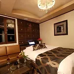 Hotel Shuffle