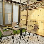 Tokyo/Shinjuku & Shibuya 10Mins/5Mins Walk To Subway Stiaon/Kichijoji 15Mins/Shimokitazawa 5Mins/Louis House