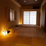 Yanaka Kotobuki Sou