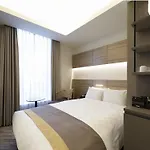 Nihon Seinenkan Hotel