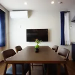 Rona Hotel