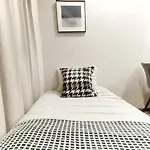 G81新宿最中心 两室一厅 新宿三丁目车站4分 2 Rooms Shinjuku Center 4 Mins To St Max 6P 直达新宿 涉谷 表参道 池袋 上野 代代木 银座 原宿