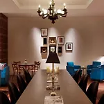 Courtyard By Marriott Tokyo Station