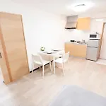 Cg Charming Guesthouse In The Heart Of Okubo 丶steps To Metro And Convenient Travel! Yoe4