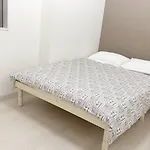 Ookubo! 大久保! 新宿步行距离! 精品新装公寓! 大久保车站步行7分钟! 干湿分离! 智能马桶! 高速无限制网路 201