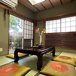 Shinjuku Shin-Okubo Japanese Style Inn