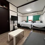 Shinjuku! Hayashi House 3P Free Wi-Fi!