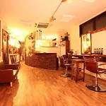 Palette Share House