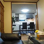 Komagome Super Family Apartment