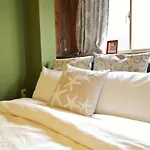 Uhome Ueno Apartment