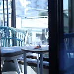 Sola Hotel