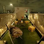 Bonds House