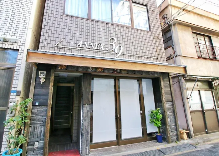 Uhome Ueno Apartment