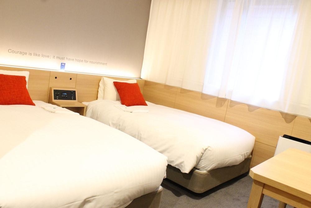 Nishitetsu Shinjuku Hotel 3*