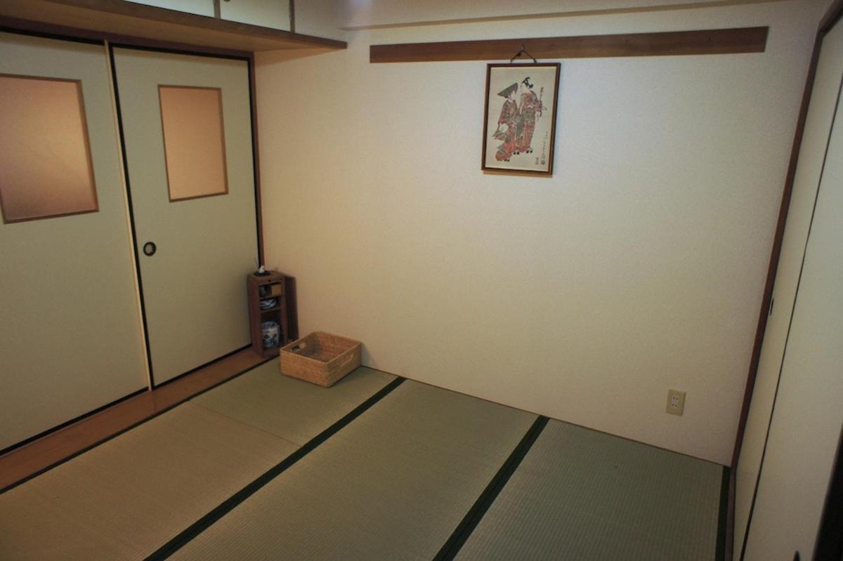 Apartment Nishi-ikebukuro 3 *