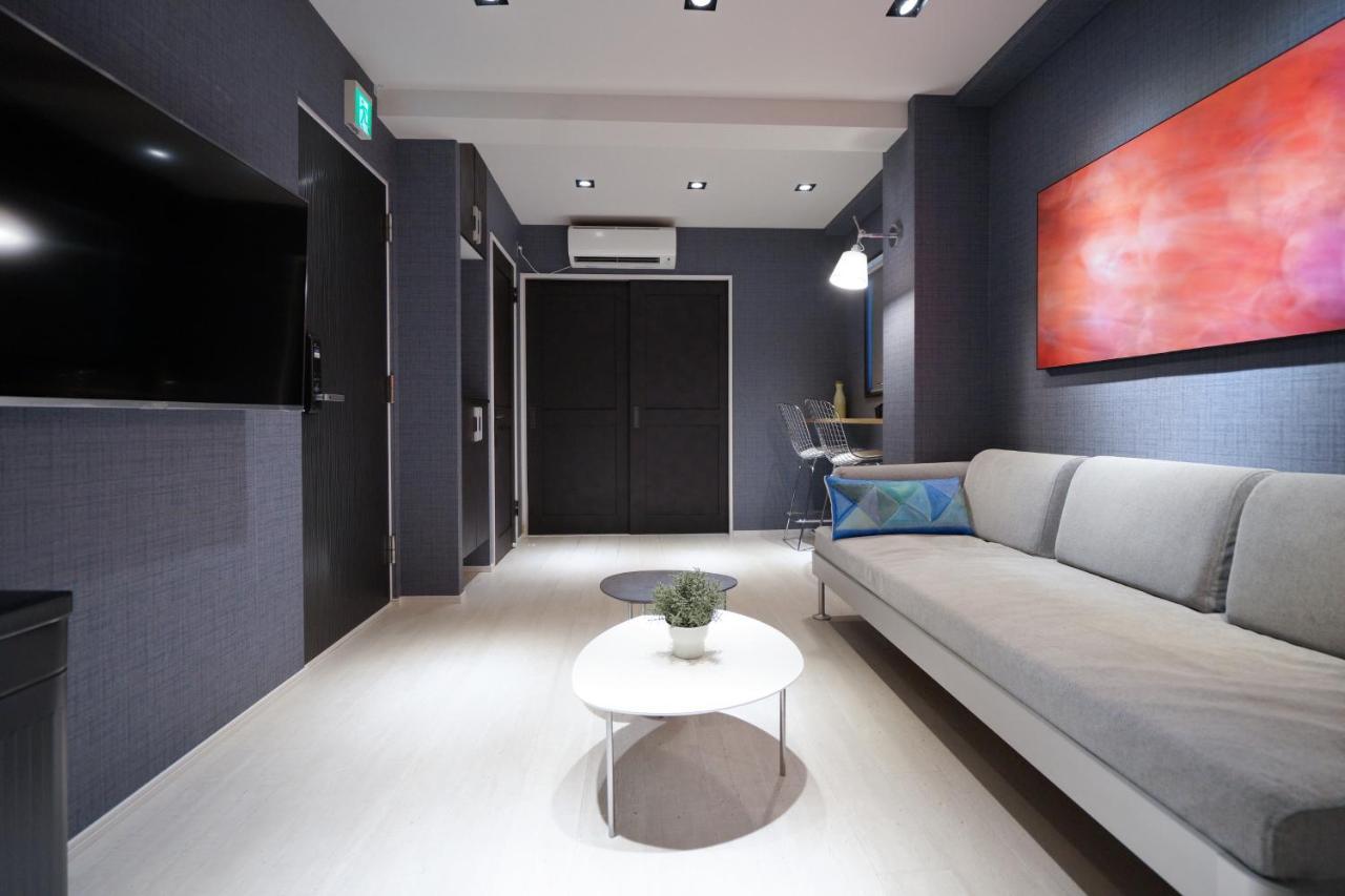 Apartment Real Life Meguro River Tokyo