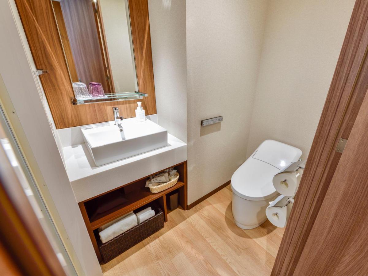 Asakusa Tobu 3*
