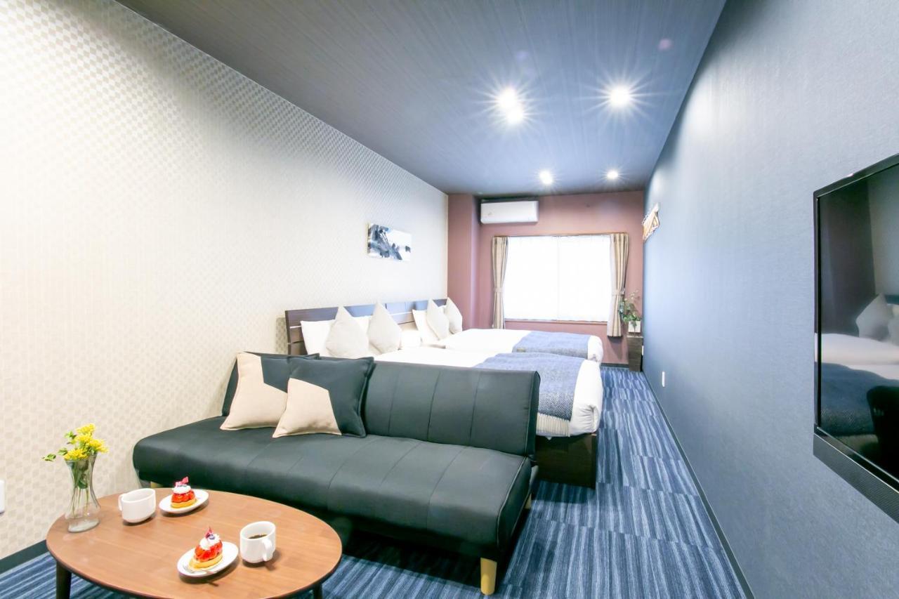 Playsis Asakusa 3*