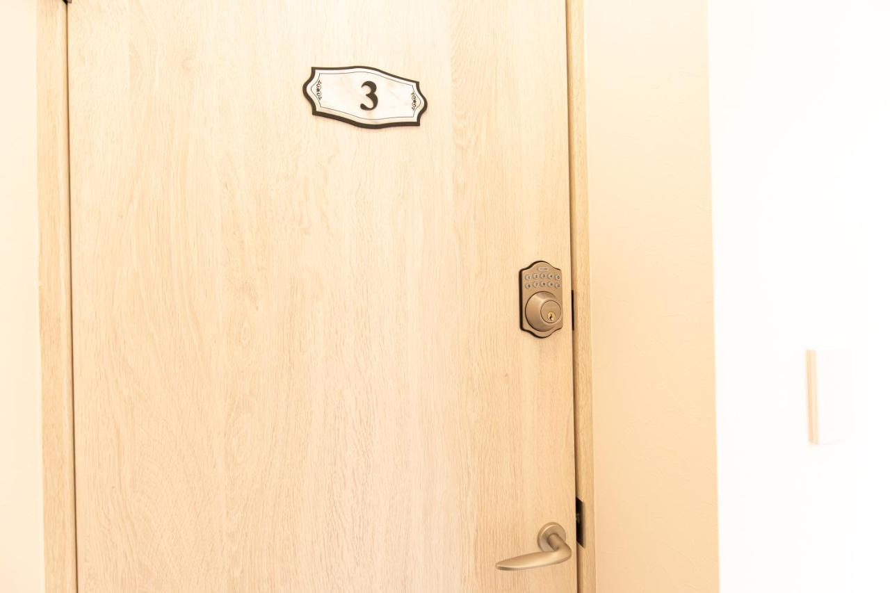 Roppongi Apartment *