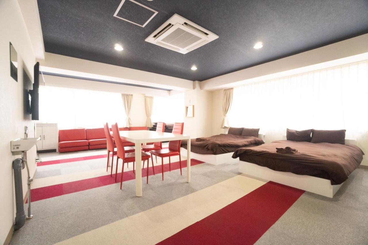 Oval Yotsuya 301 Apartment Tokyo