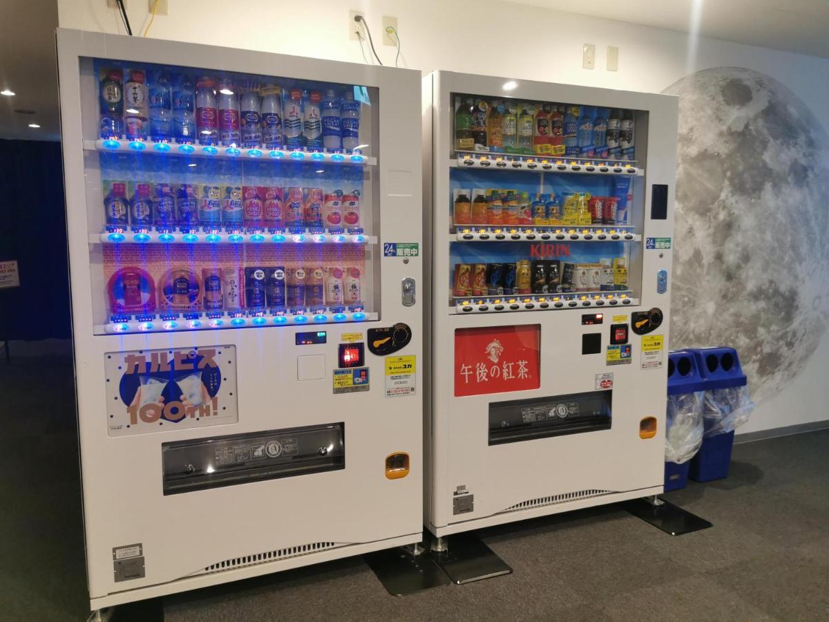 Moon Station Capsule hotel