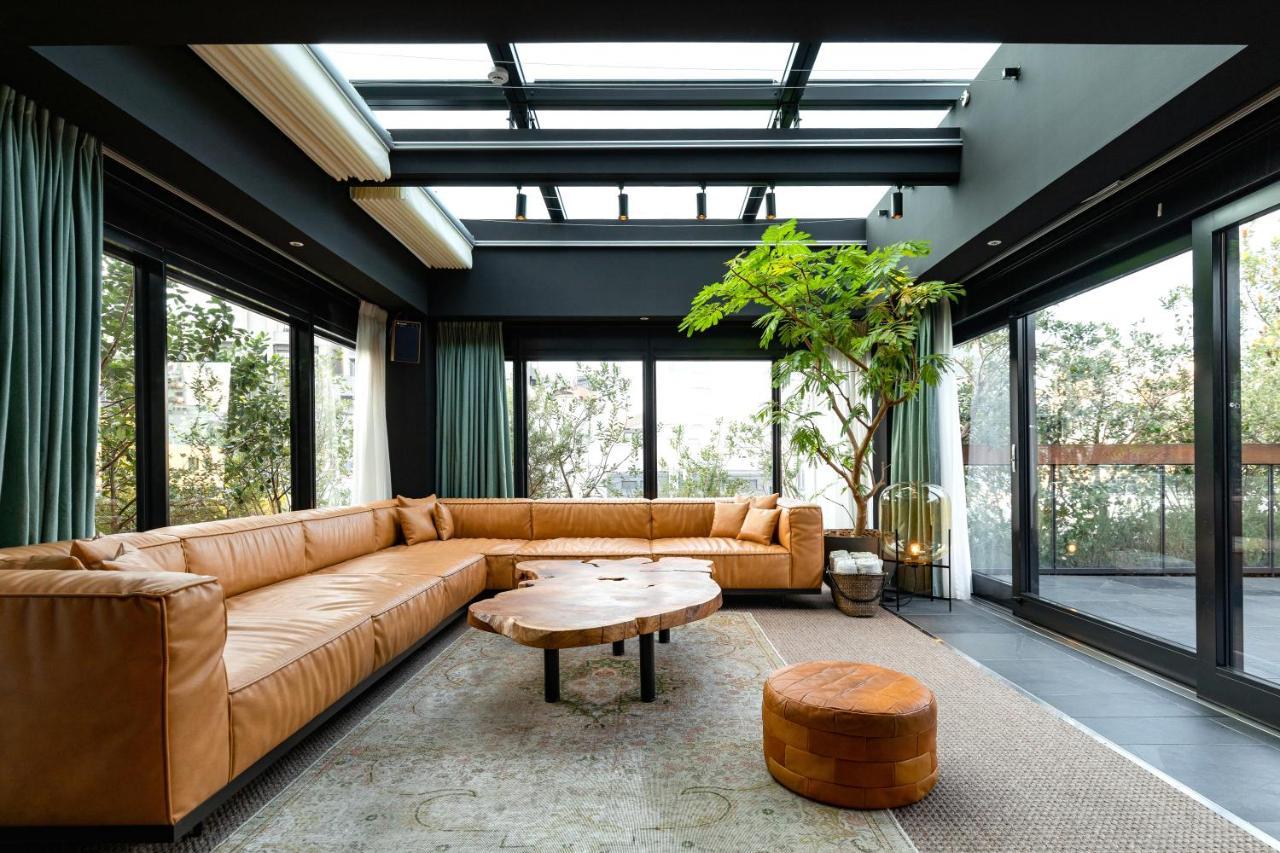 Trunkcat Street Hotel