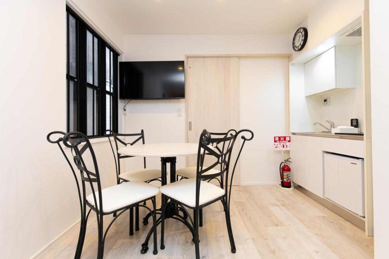 Roppongi Apartment *