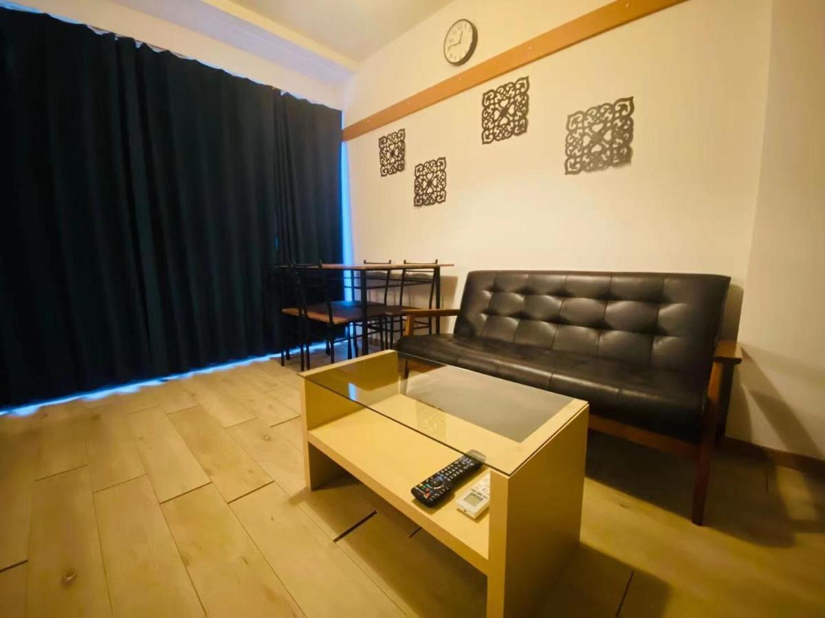 Skytree Guest Room 202 *