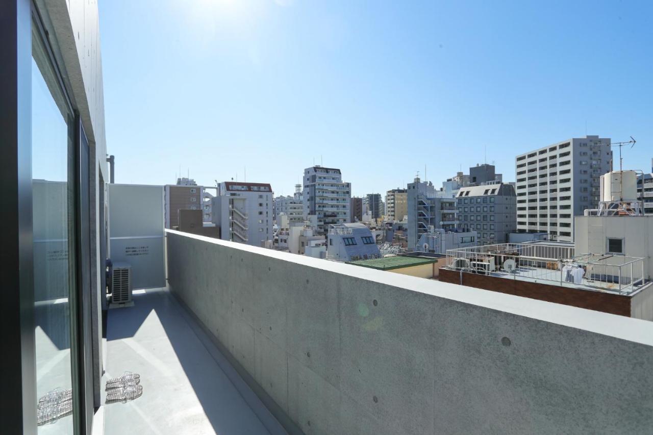 Akari Ueno Iriya - Vacation 67587v Hotel