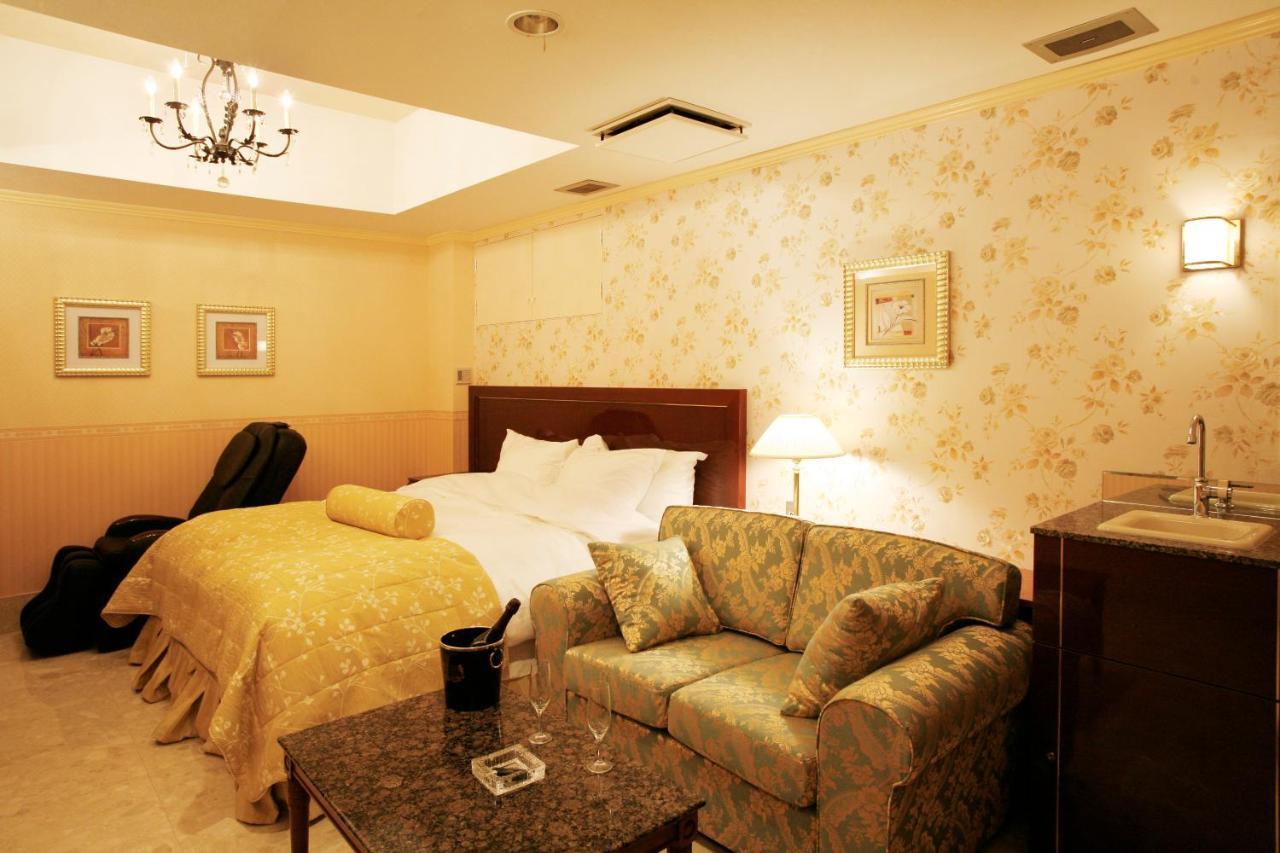 Meguro Emperor (adults Only) Love hotel 2*