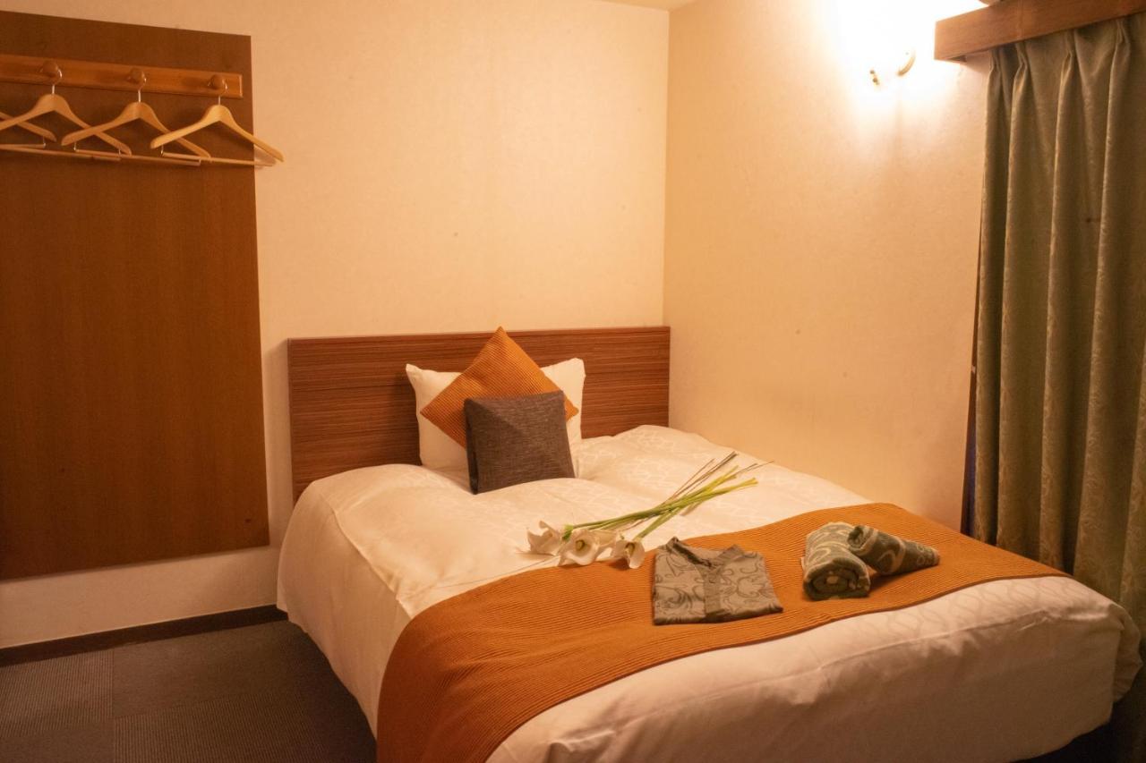 Outlet Uenoekimae Hotel 2*