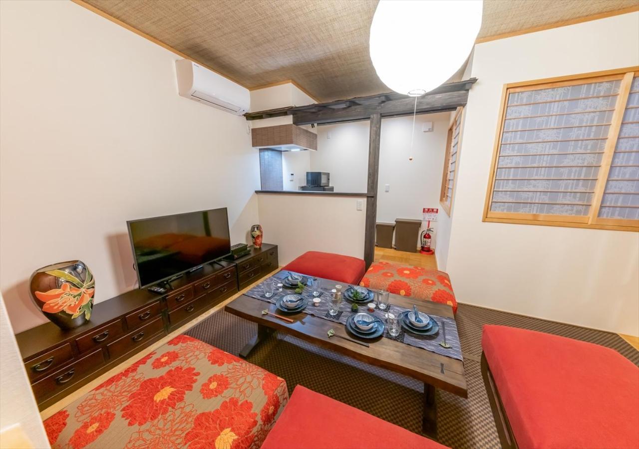 Yadoya Yanagitori East