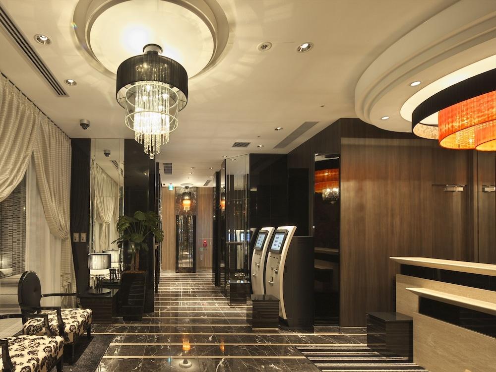 Apa Higashi Shinjuku Ekimae 3* Tokyo
