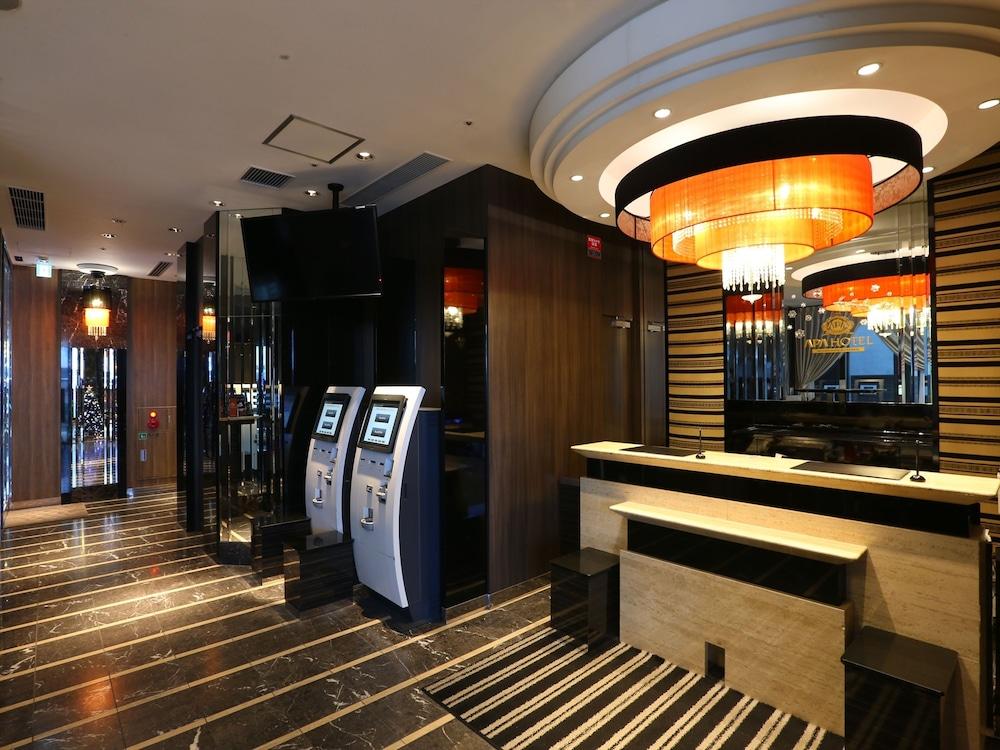 Apa Higashi Shinjuku Ekimae 3*