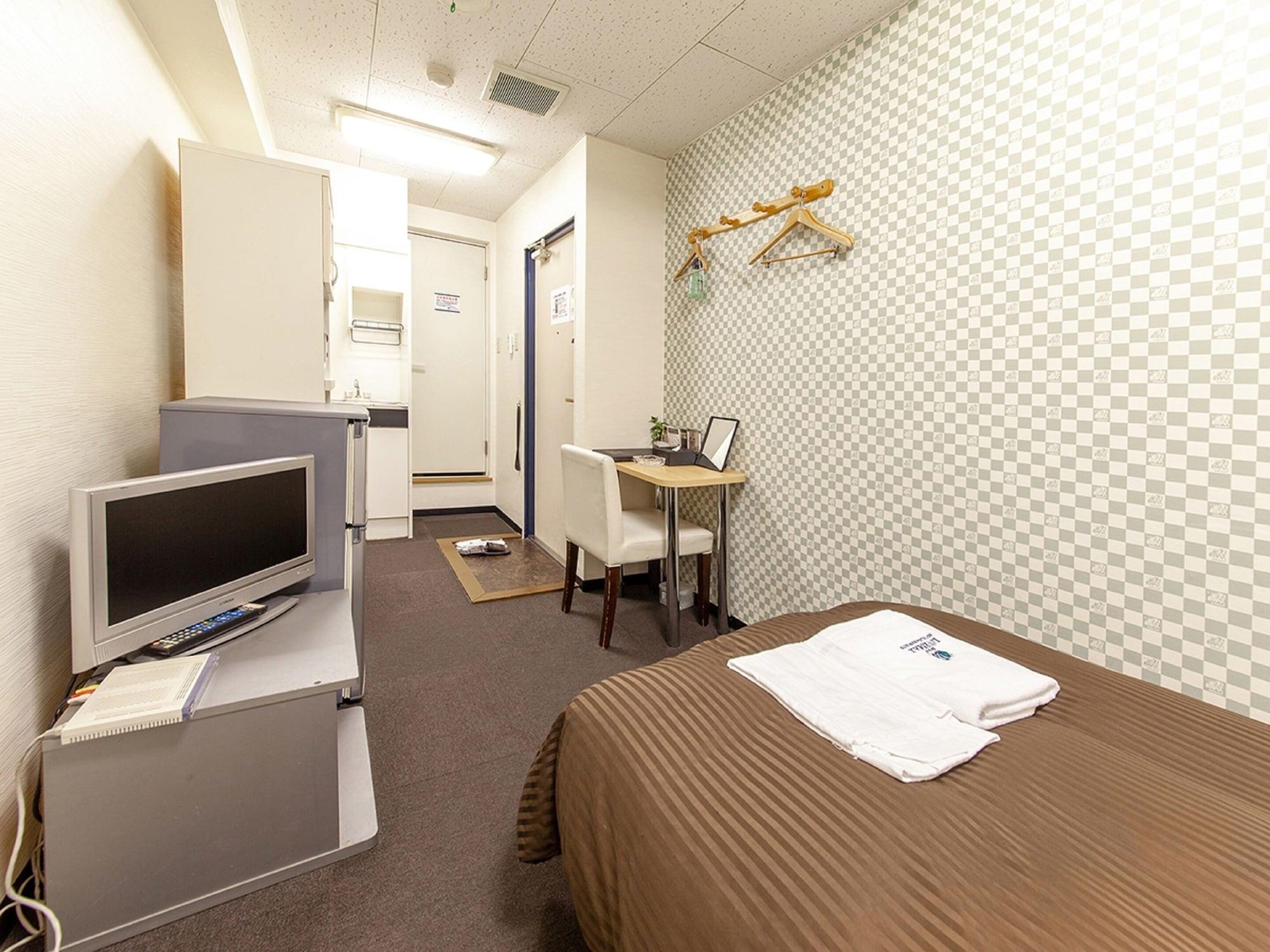 Livemax Budget Nippori