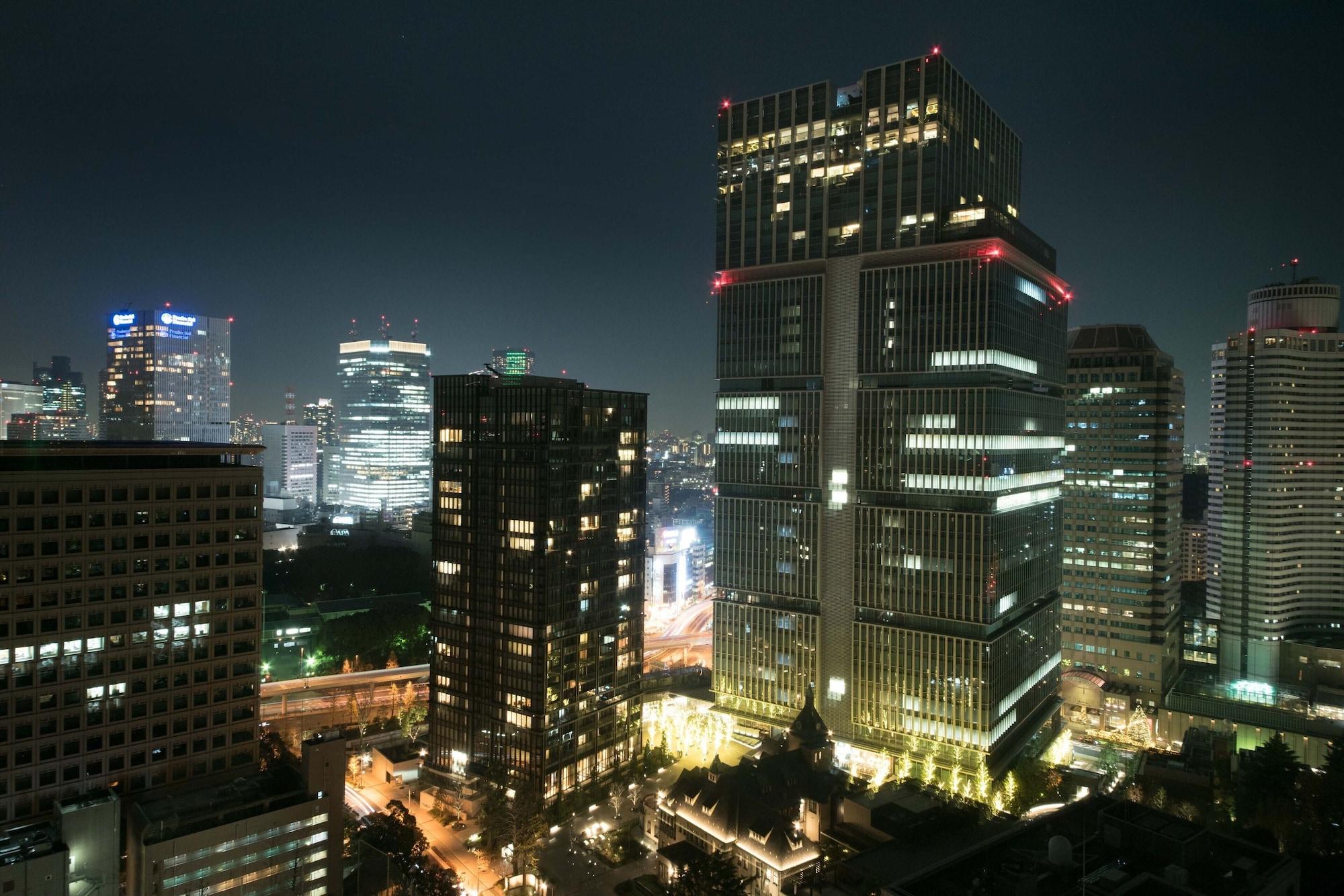 Toshi Center Hotel 4*