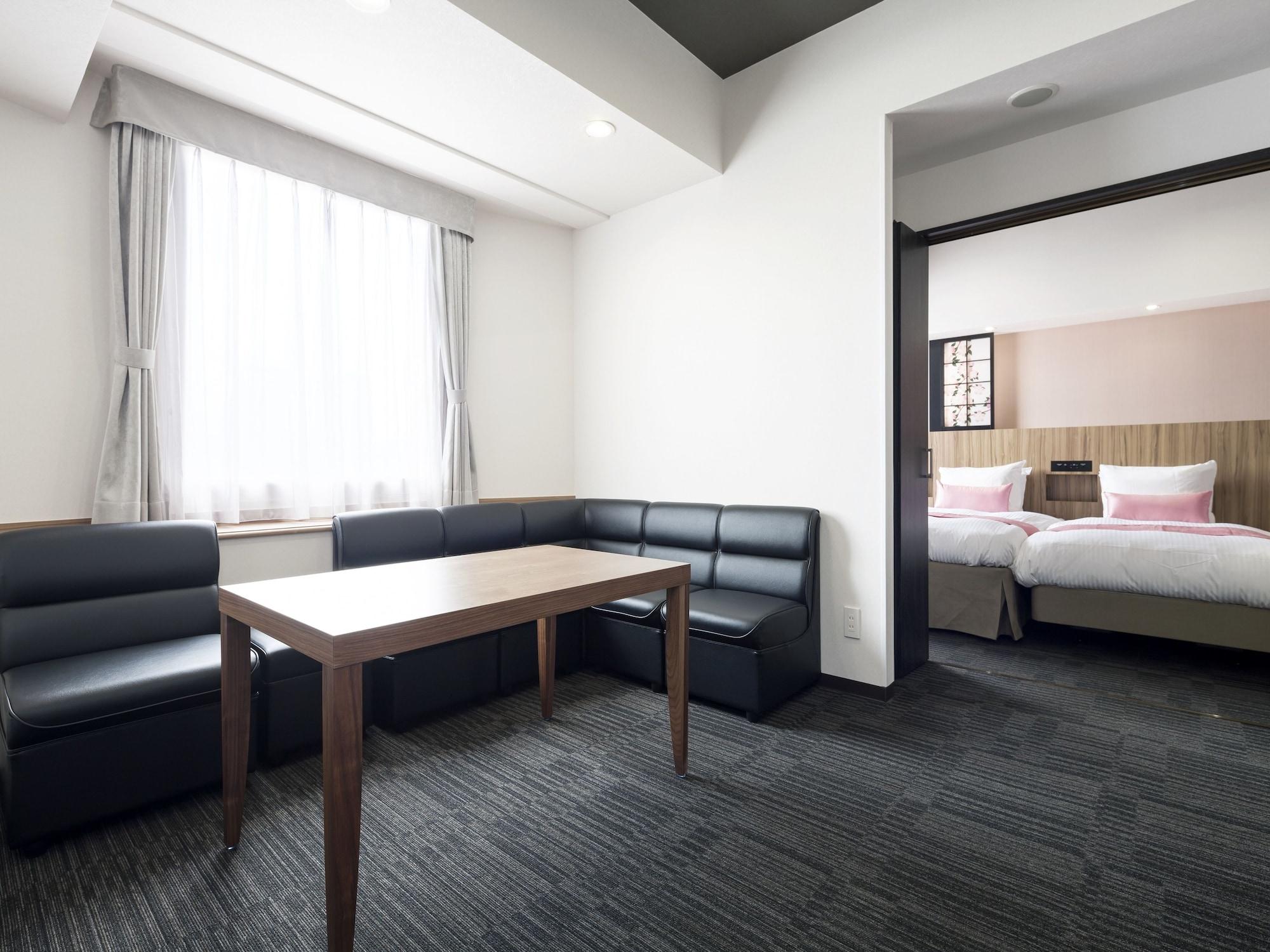 Aparthotel Hundred Shinjuku 4*