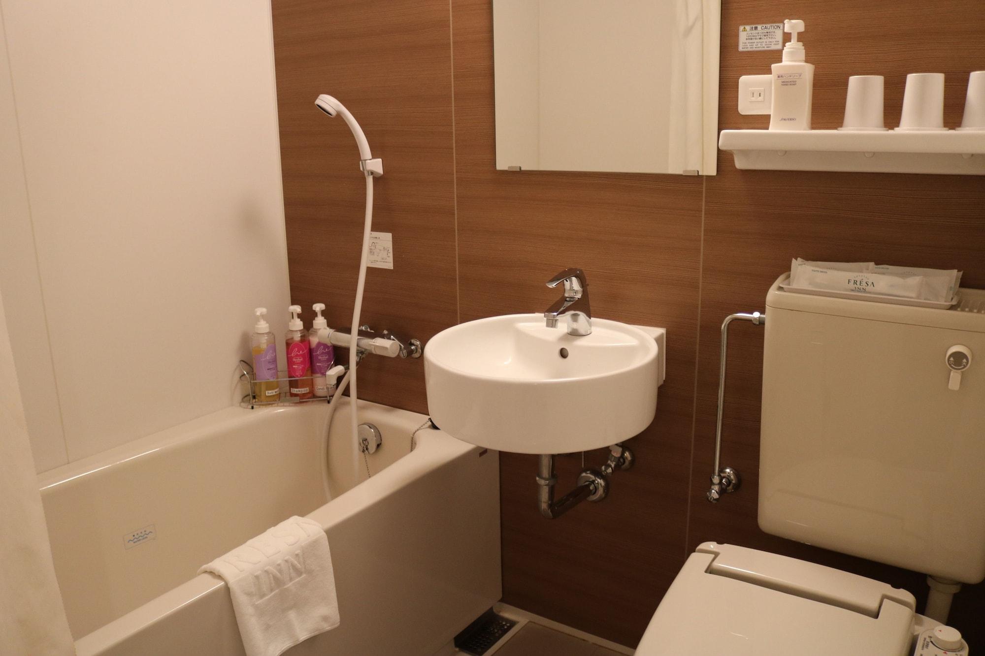 Sotetsu Fresa Tokyo-kyobashi Hotel