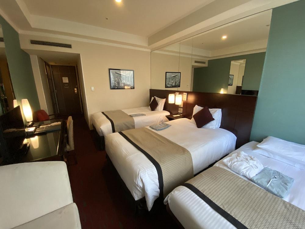 Trusty Bayside Hotel 4*