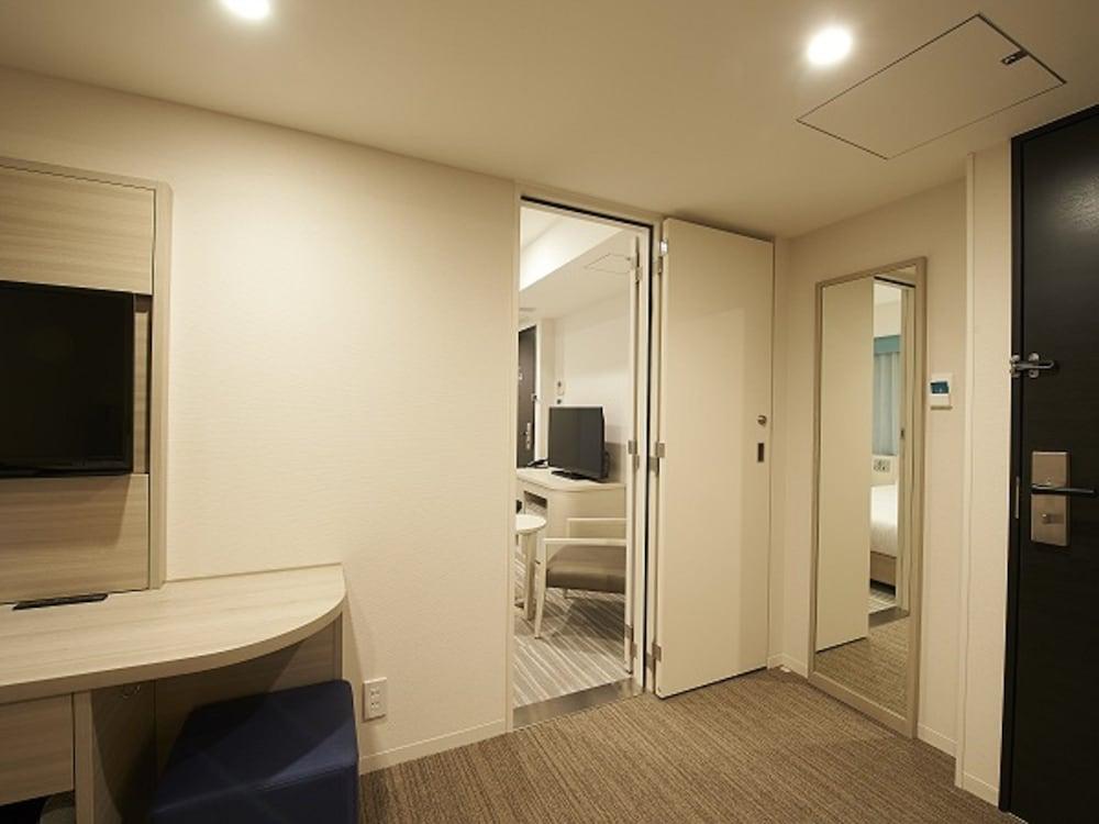 Sotetsu Fresa Ginza Sanchome Tokyo