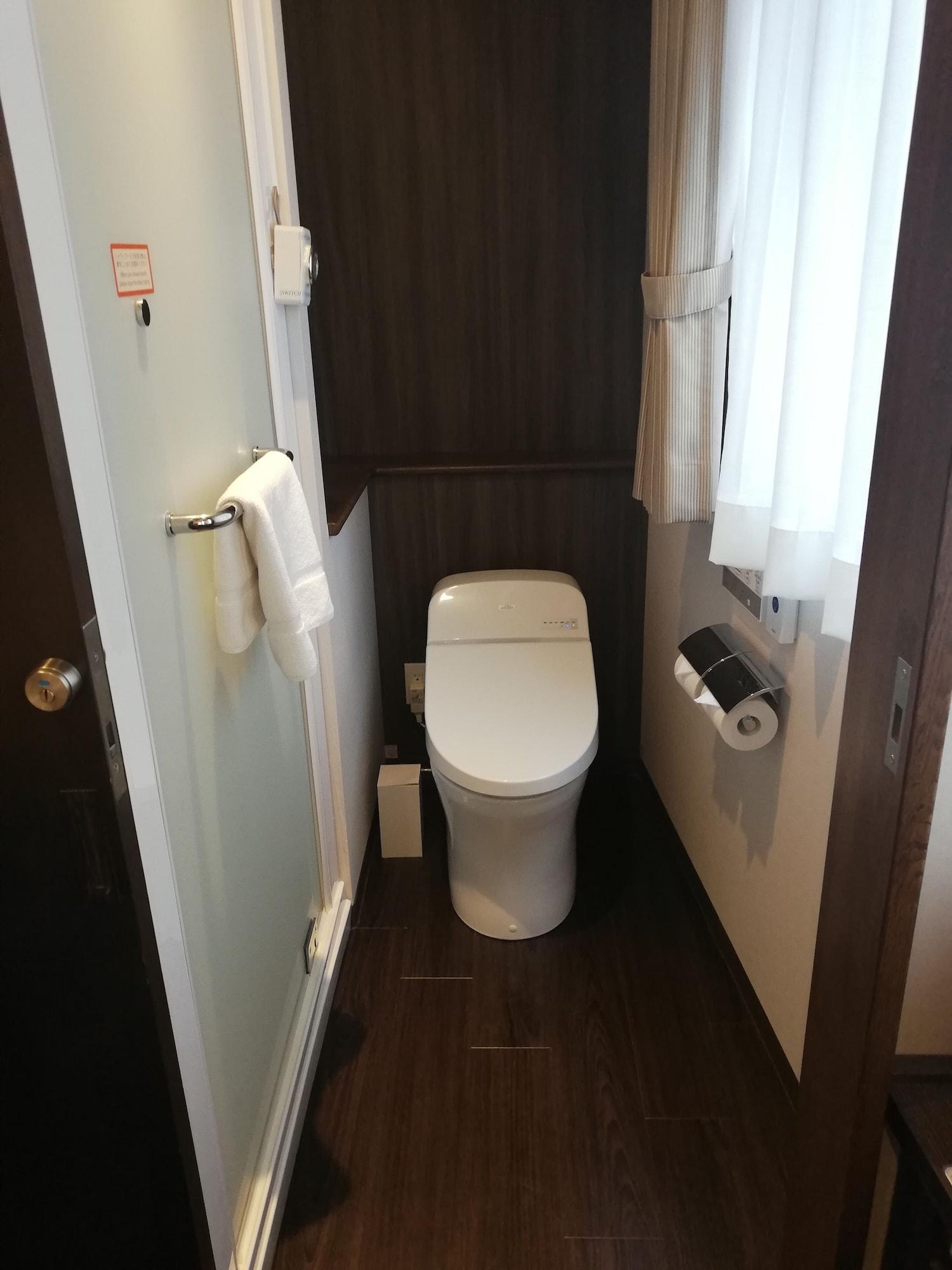 Emit Ueno Hotel 3*